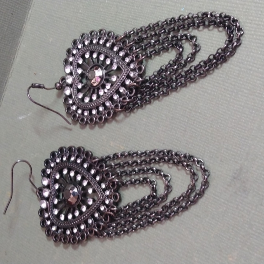 Sparkly rhinestone heart earrings